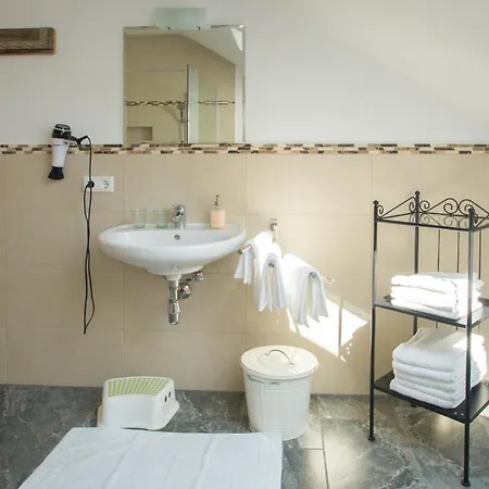 Familienferienhof Stabauer *